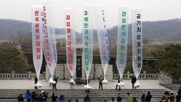 بسبب مناطيد القمامة.. سيول تعلق تماماً اتفاقاً عسكرياً بين الكوريتين
