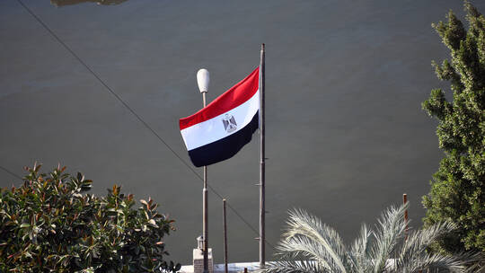 الإعلام العبري: السلطات المصرية أغلقت معبر رفح بالإسمنت (صور)
