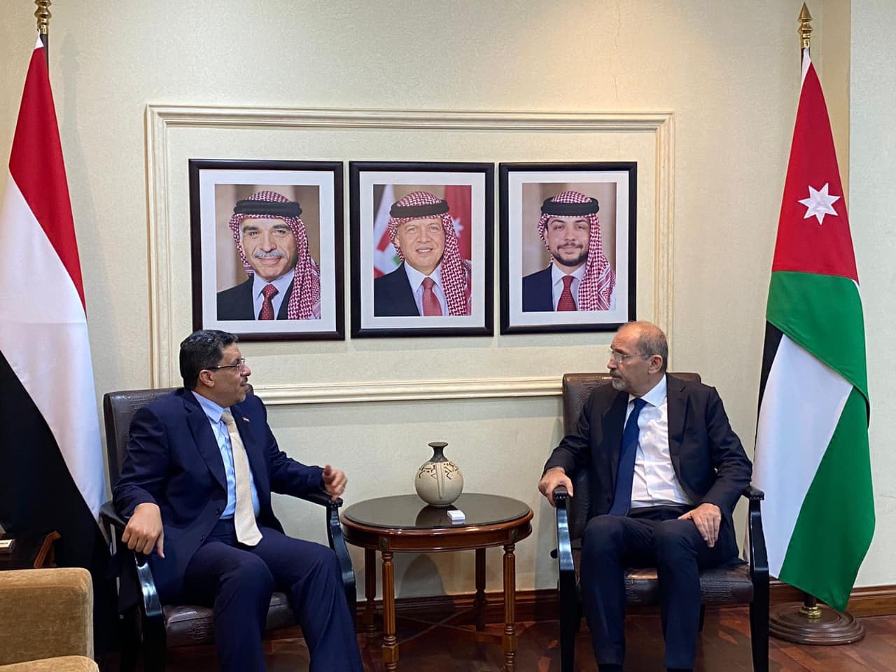 زيارة مرتقبة لرئيس مجلس القيادة اليمني إلى الأردن