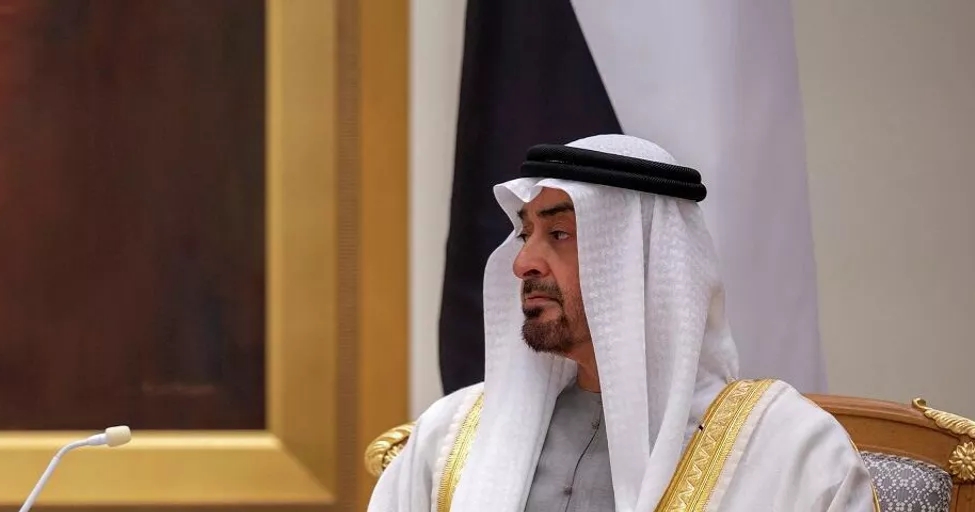 رئيس دولة الإمارات محمد بن زايد يبحث مع بوريس جونسون العلاقات الثنائية