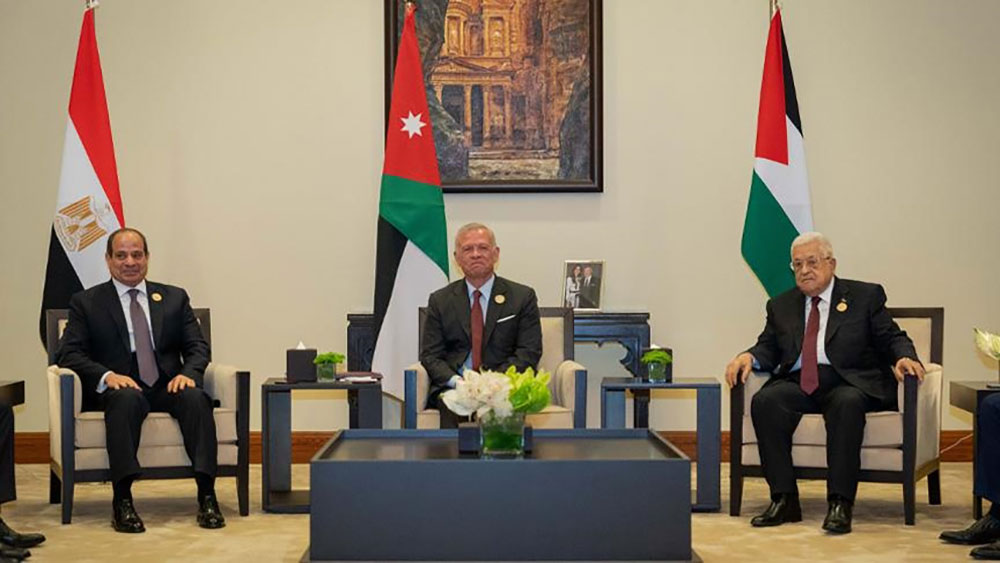قادة مصر والأردن وفلسطين يدعون لوقف فوري للحرب على غزة