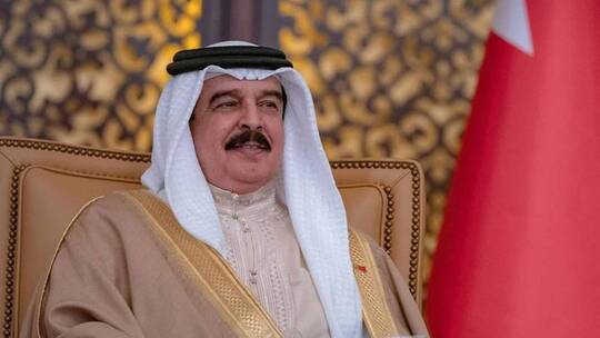ملك البحرين يشدد على أهمية القمة العربية في المنامة