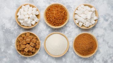 ماذا يفعل السكر في خلطات العناية بالبشرة والشعر؟