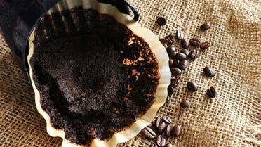 علماء يكتشفون استخداماً عملياً مذهلاً لتفل القهوة